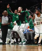 波特兰开拓者主教练