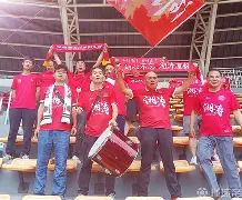 万博manbetx体育-足球队员表现出色,连续三场比赛保持不败的状态